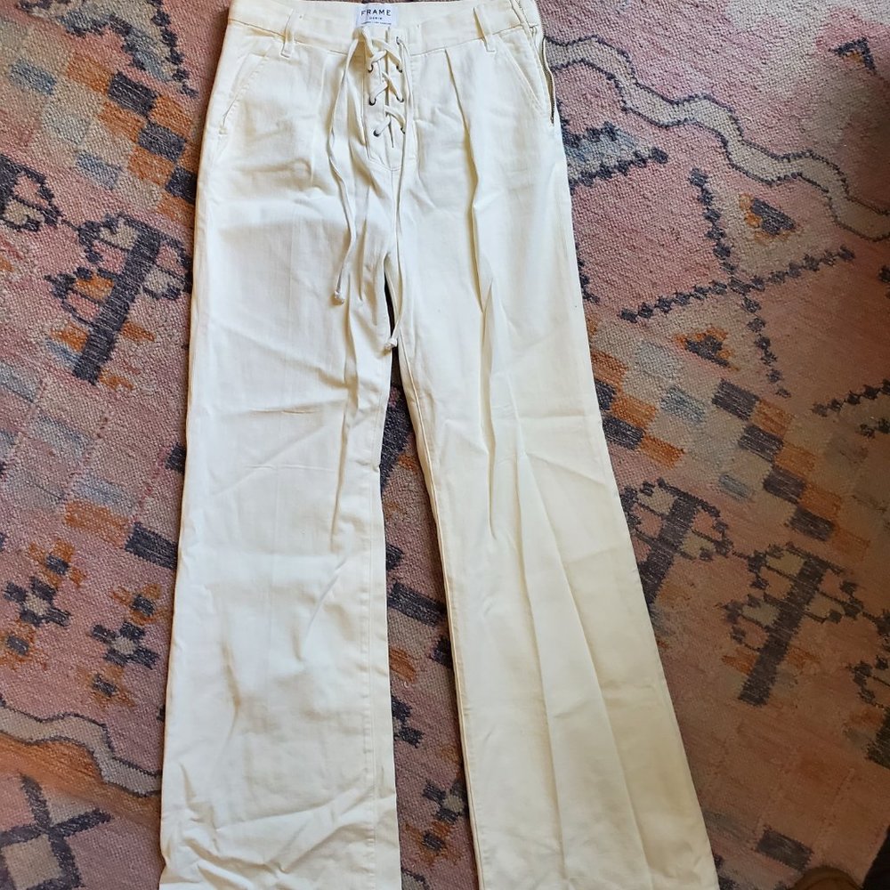 NWOT Frame Size 30 White Jeans